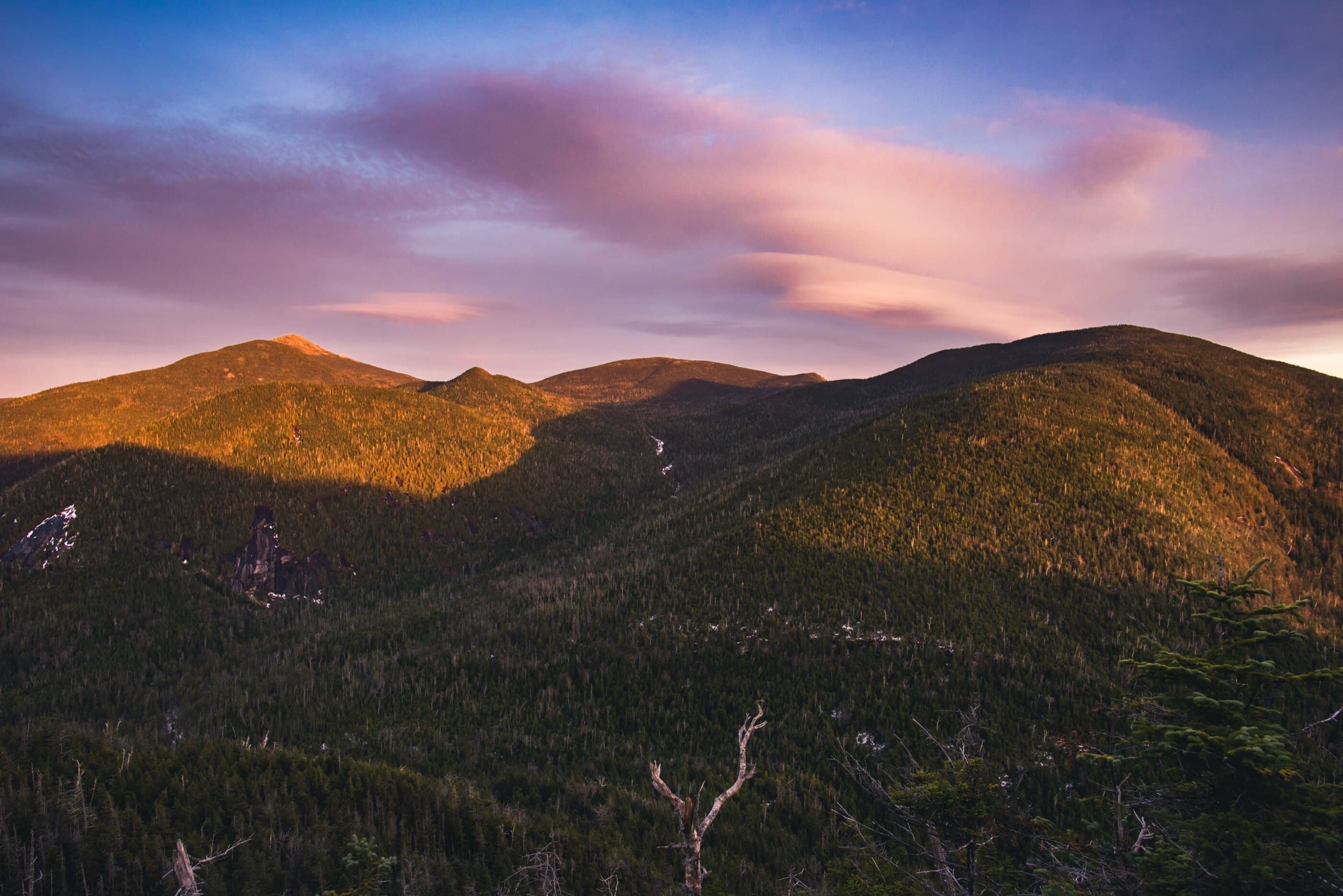 Cliff Mountain scenic background