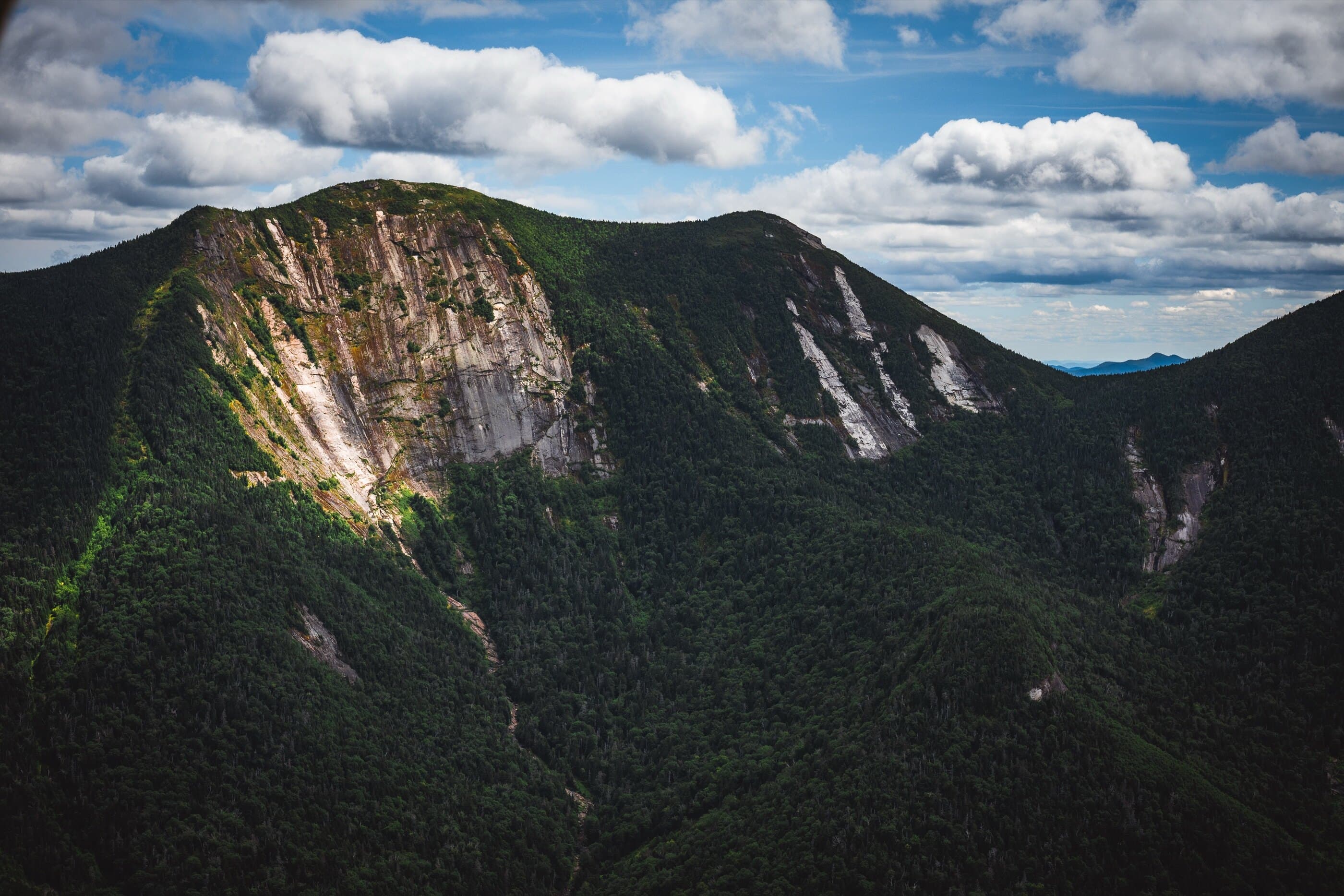 Lower Great Range scenic background