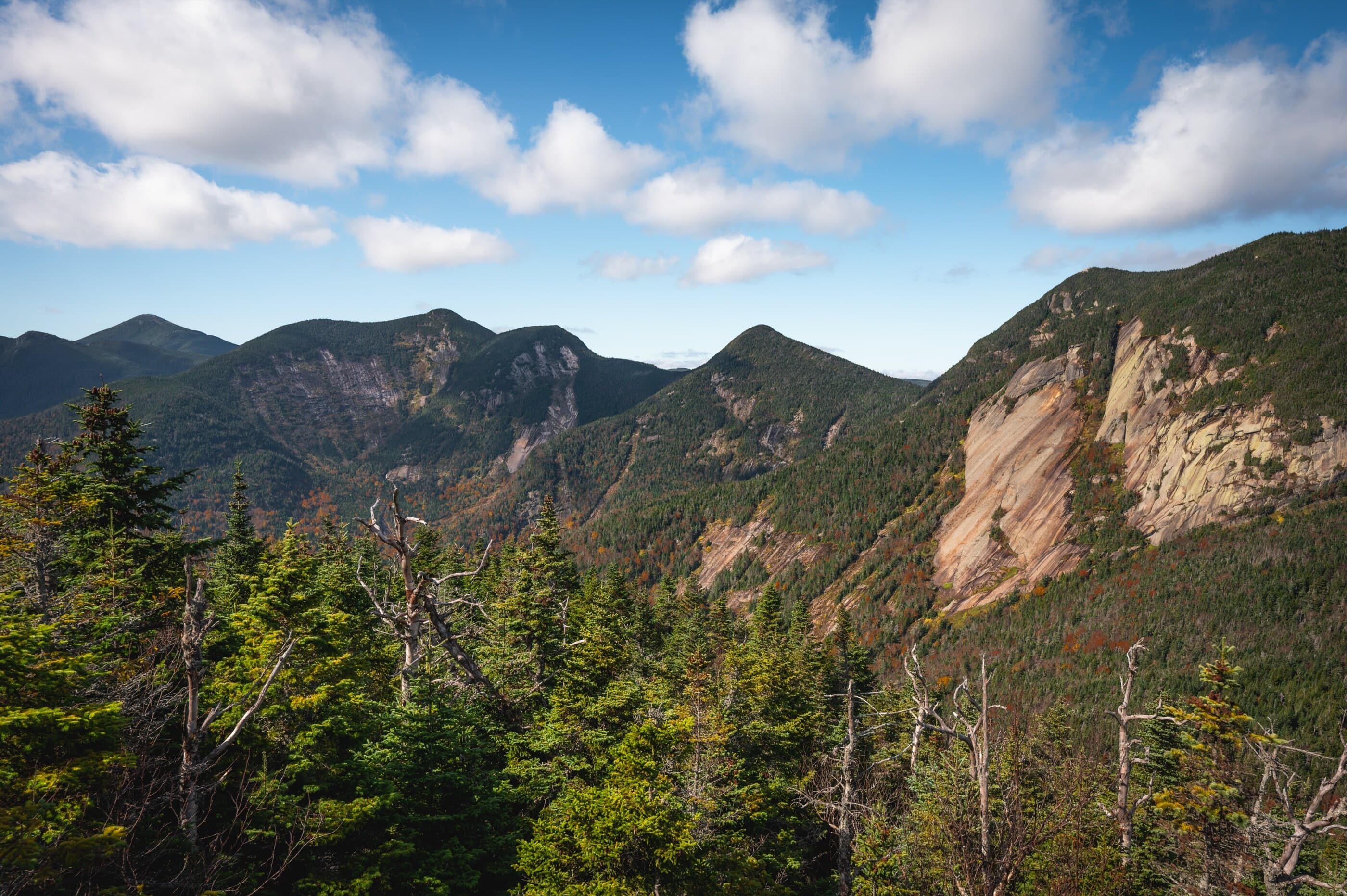 Sawteeth scenic background